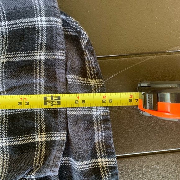 Woolrich Flannel Gray Plaid Button Down Long Sleeve Shirt Size L - Picture 11 of 11